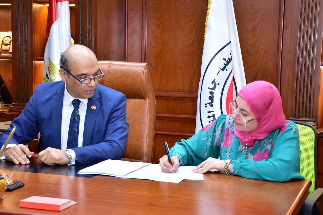 Renewal of a seventeen-year partnership contract between Mansoura and Manchester Universities 